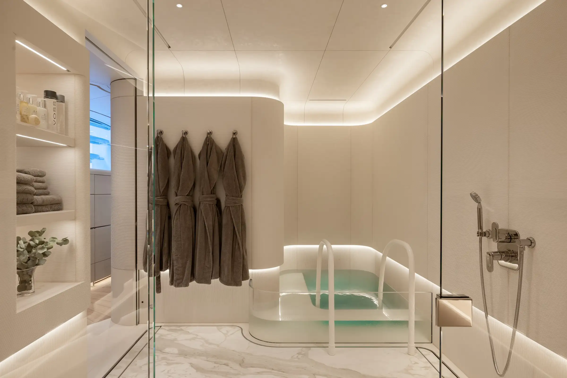 ALVIA gallery — image 9