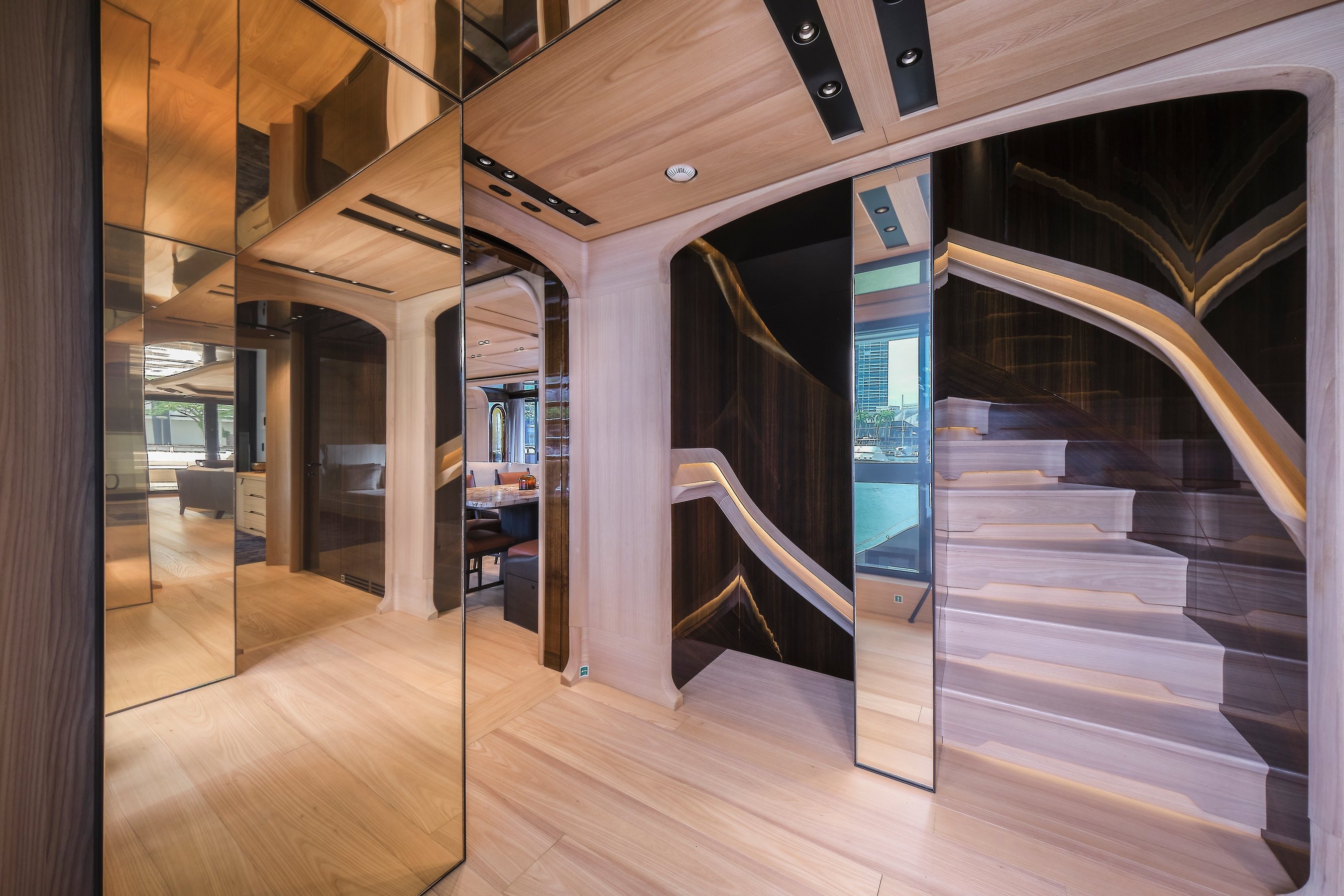 ANNABELLA gallery — image 8