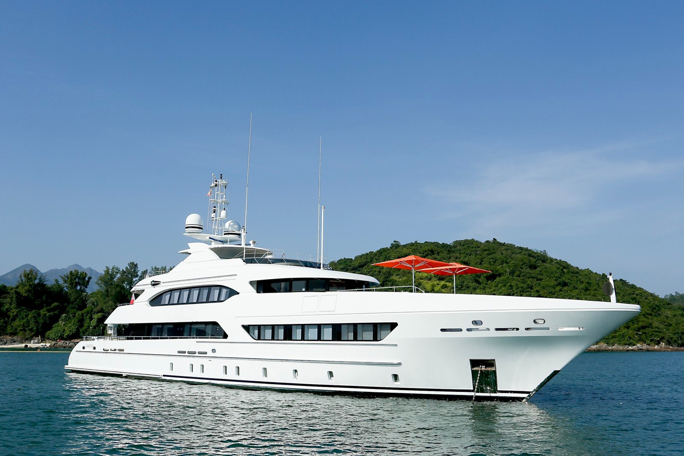 ARTISA 46.7m Heesen yacht for sale