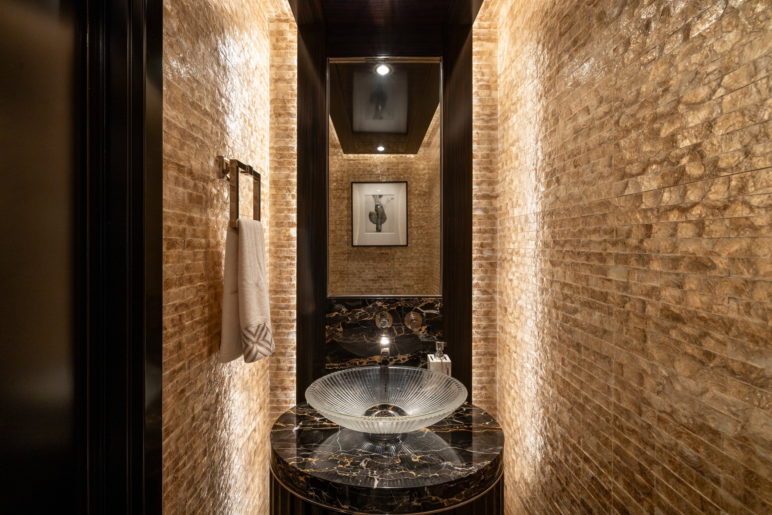 CARPE DIEM gallery — image 4