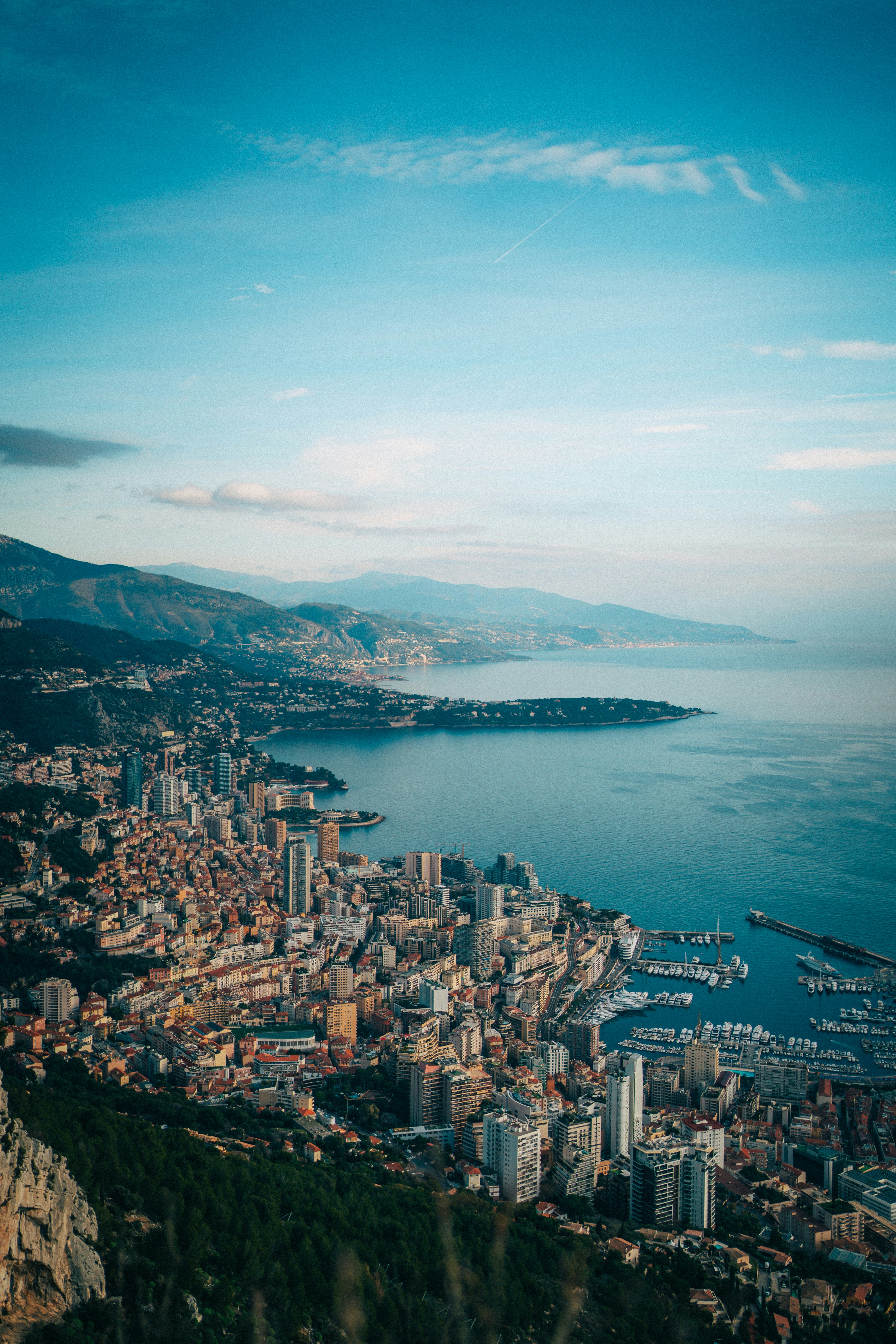 Luxury yacht charter in Monaco