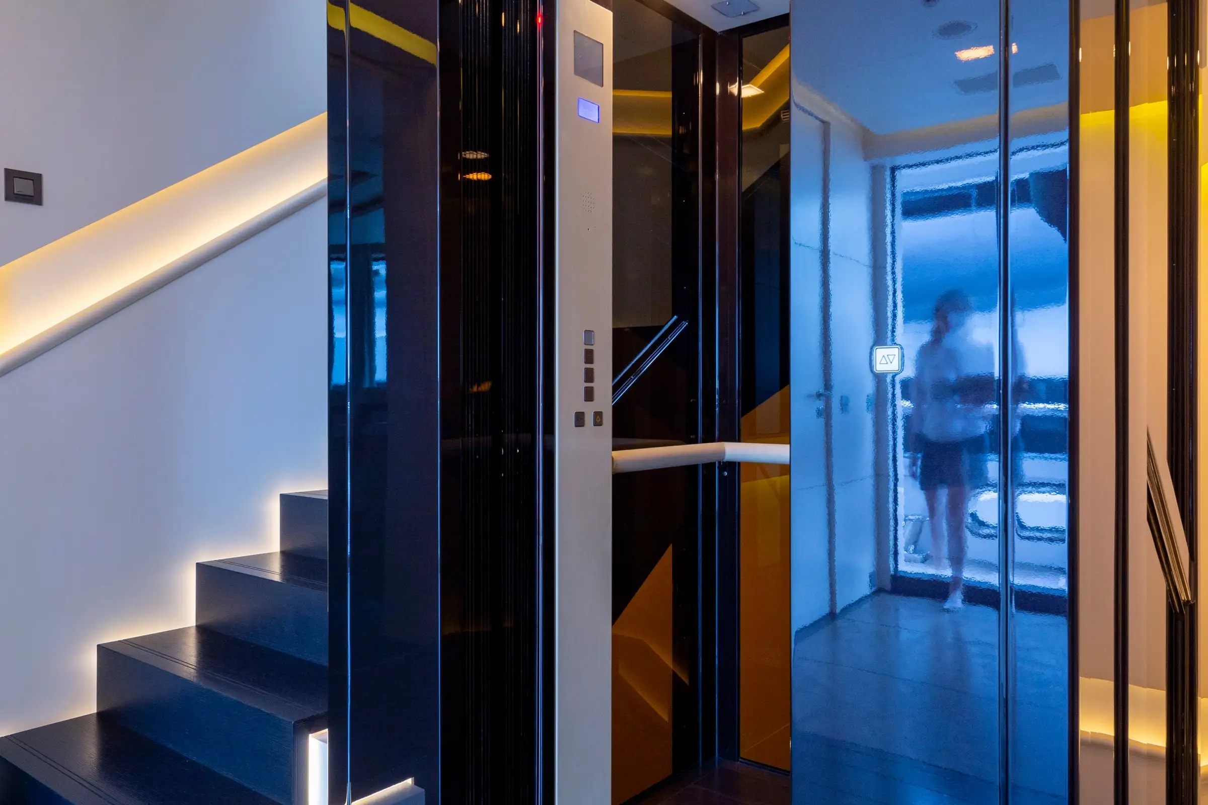 SIREN gallery — image 17