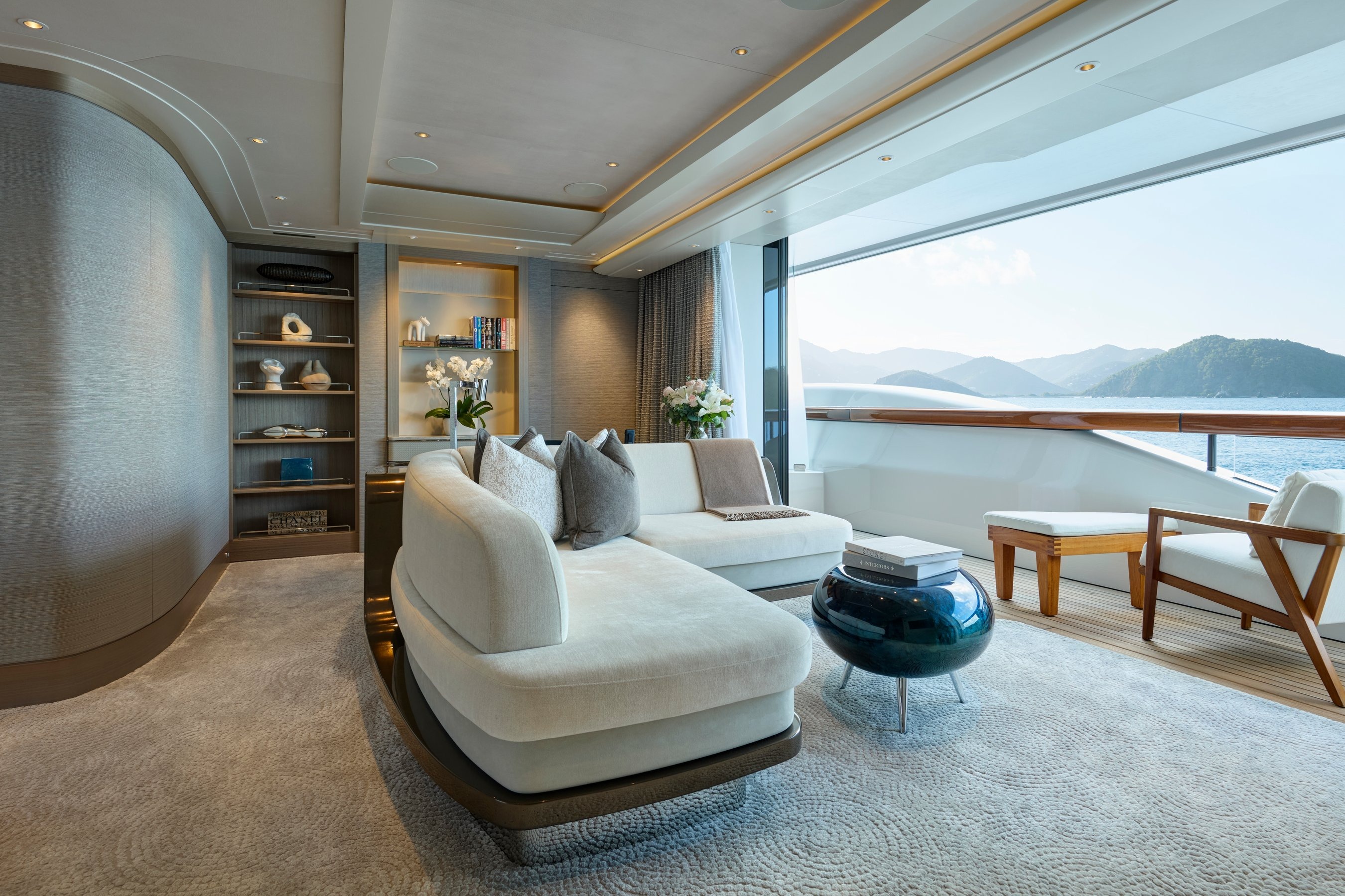 VANISH gallery — image 9