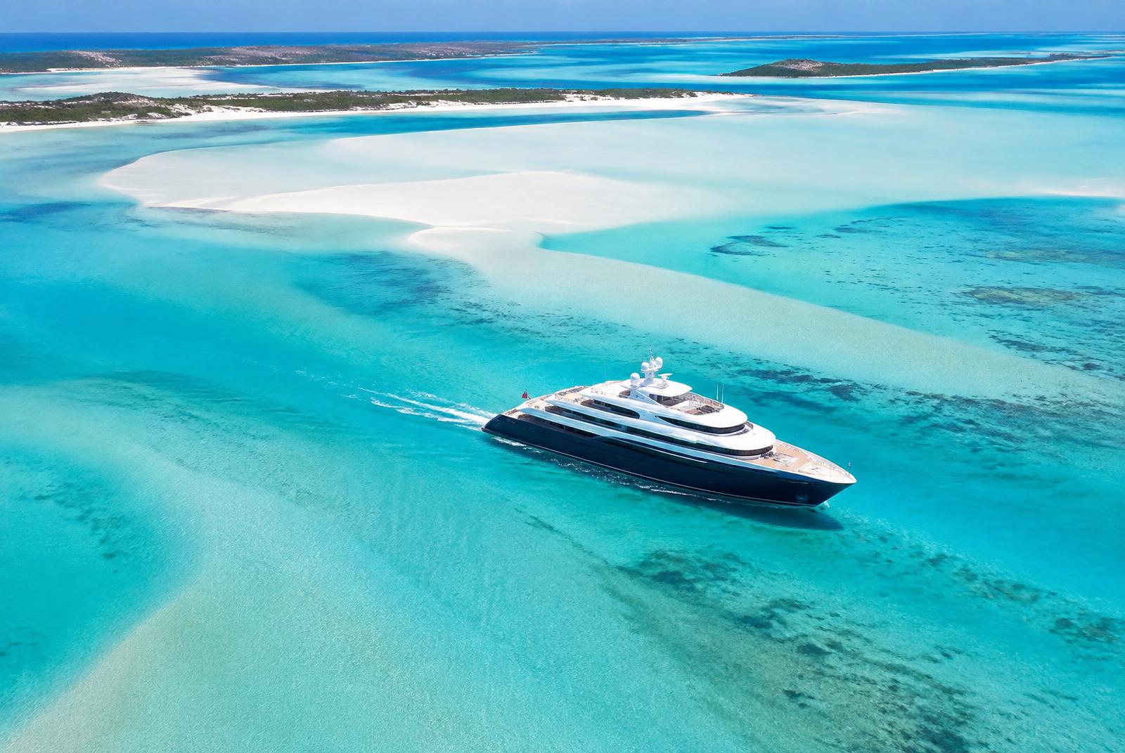 Superyacht charter in Bahamas